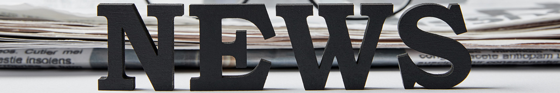 We have modern processing workshop,advanced processing 　 equipment and complete,can be wire drawing,film-mirror-embossing-color coated